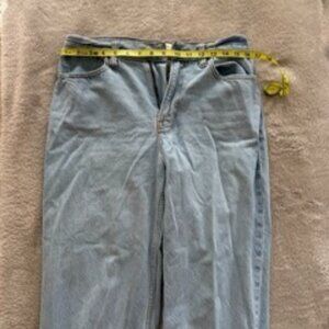 Abercrombie Loose High Rise Jeans *Short